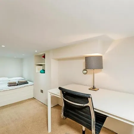 Studio In Notting Hill
